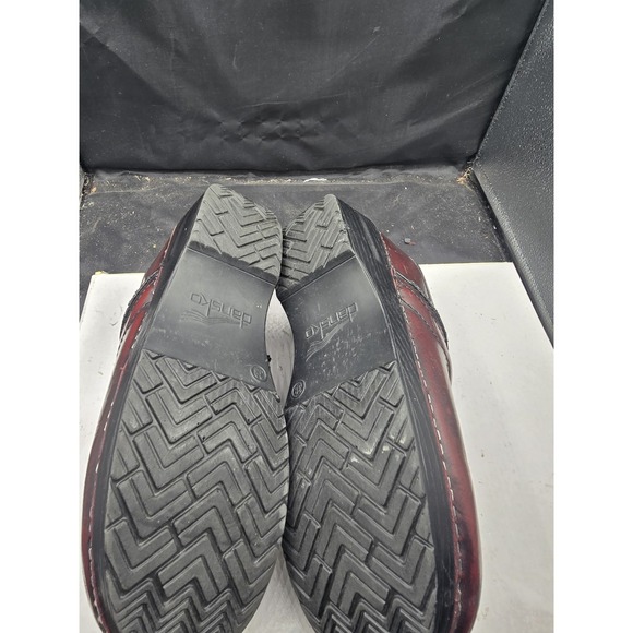 Women Dansko Clogs - Picture 6 of 6